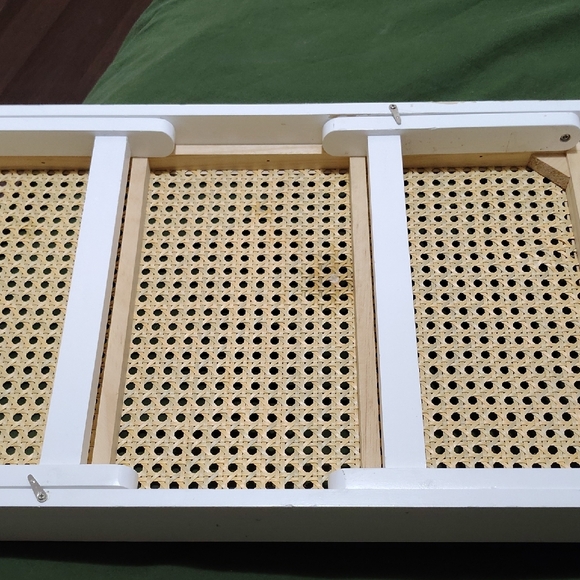 Wicker Top Breakfast In Bed Tray in White and Natural Cane - Picture 4 of 6